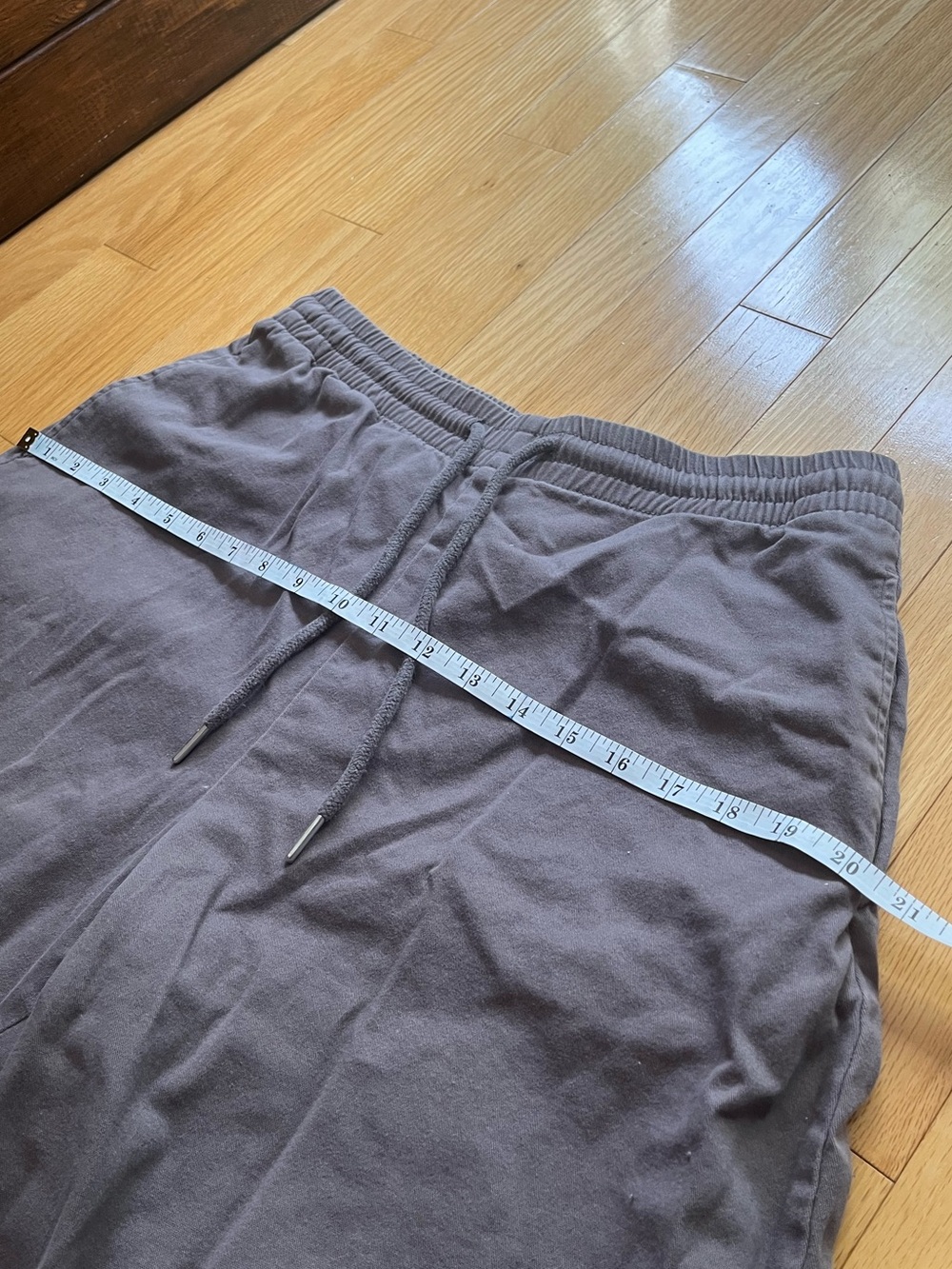 Wide-Leg Grey Drawstring Pants - Picture 4 of 6
